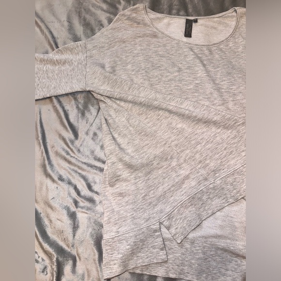 Like New! Sweaty Betty After Class Light Weight Crewneck Size M- light gray - Picture 6 of 6